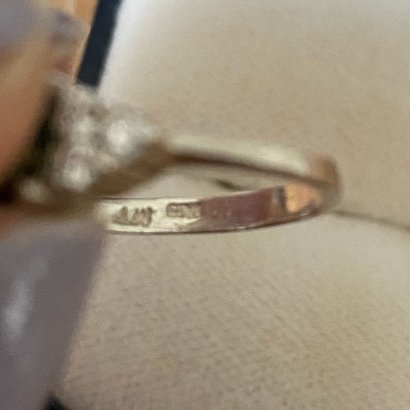 Sterling Silver and Peridot Ring, Size 6.5 - Picture 5 of 5